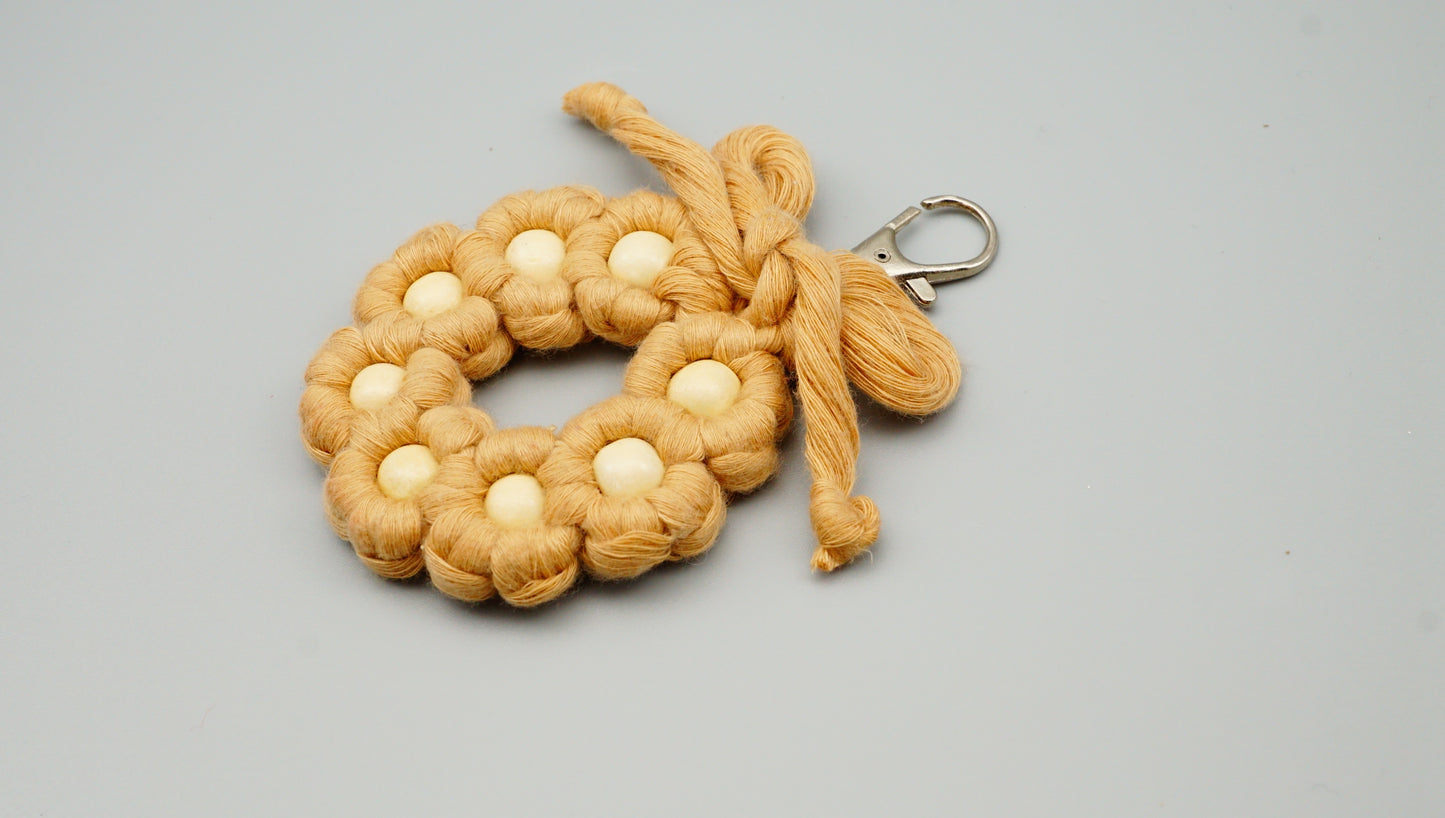 Macrame Keychain - Bieje