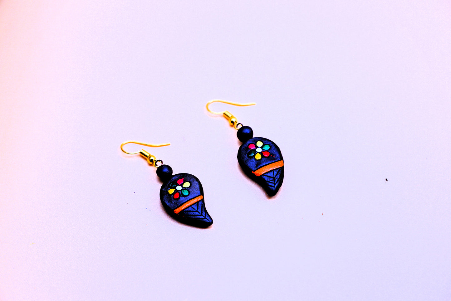 Terracotta Earrings - Leaf Shaped